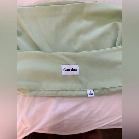 Aritzia Women's Skirt Set - Picture 3 of 5